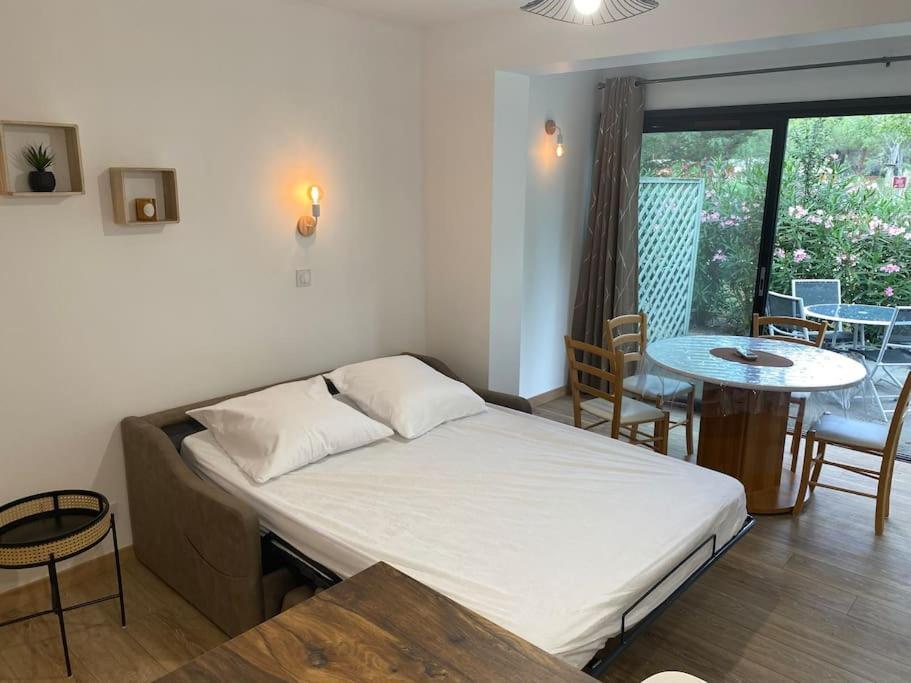 Appartement Residence Vacances Amandier Arles Exterior photo