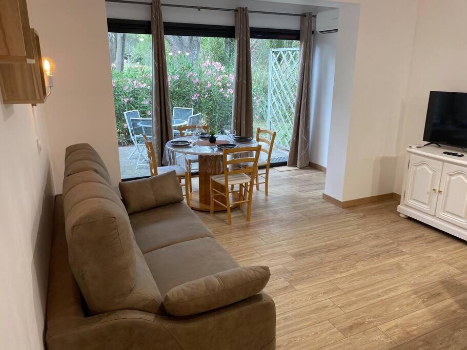 Appartement Residence Vacances Amandier Arles Exterior photo